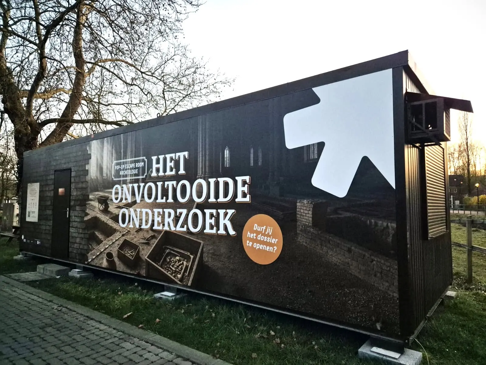 Interieur van de mobiele escape room
